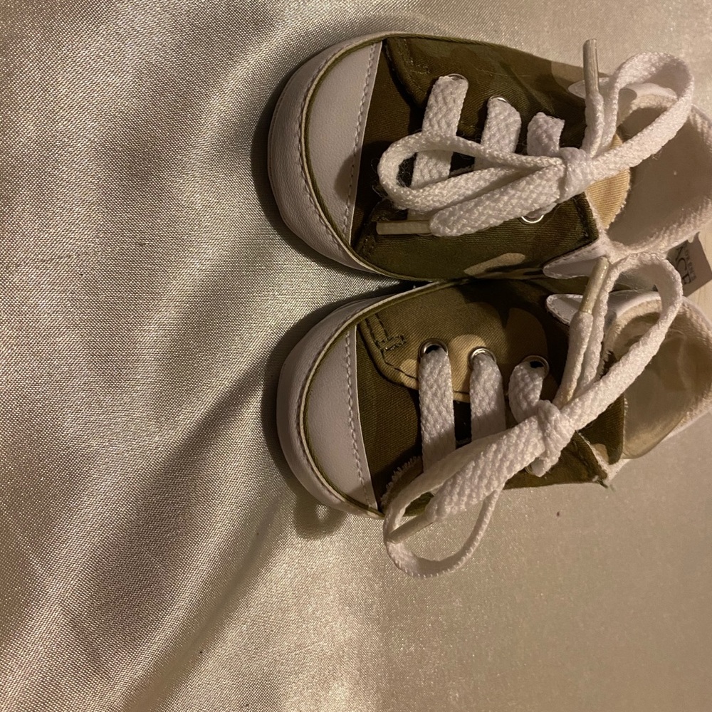 Baby shoes